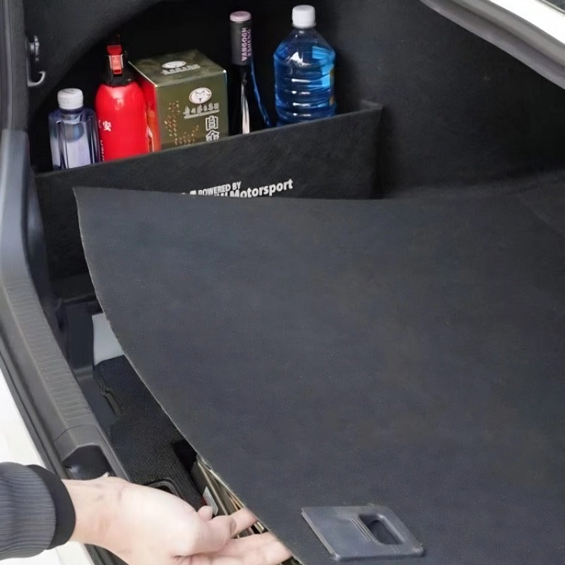 Car boot divider for HUAWEI AITO