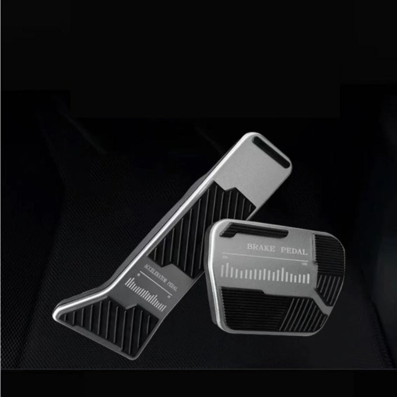 Accelerator pedal protective cover suitable for ROX 01
