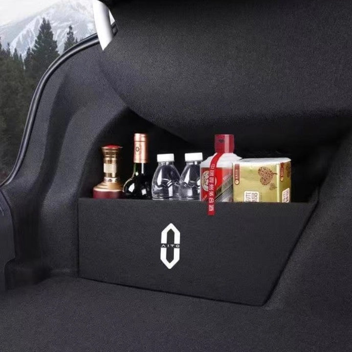 Car boot divider for HUAWEI AITO