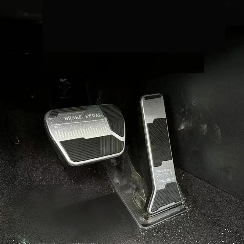 Accelerator pedal protective cover suitable for ROX 01