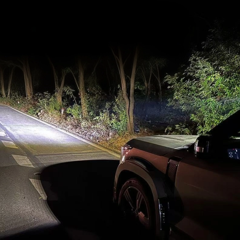 Trunk Light for ROX 01 (Trunk Light Modification)